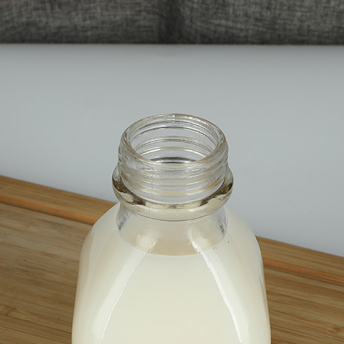 500 ml mjölkflaska i glas