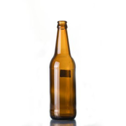 янтарная стеклянная бутылка пива