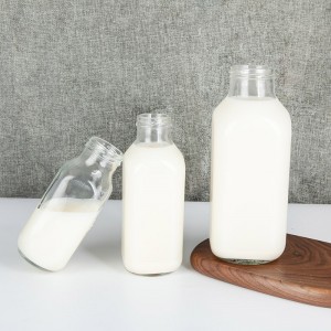 bottiglia di vetru di latte di vacca