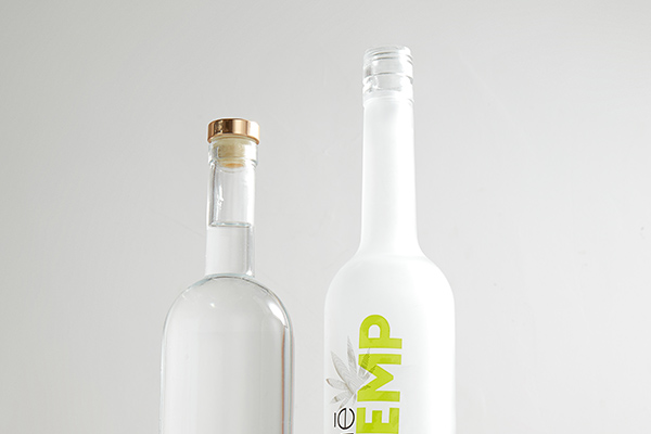 custom glass spirit bottle