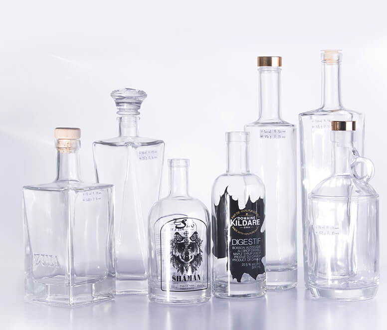 Spirituosenflaschen aus Glas im Großhandel
