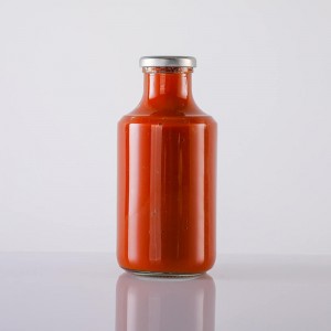 sklenená nádoba na kečup
